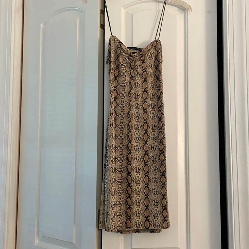MINI DRESS